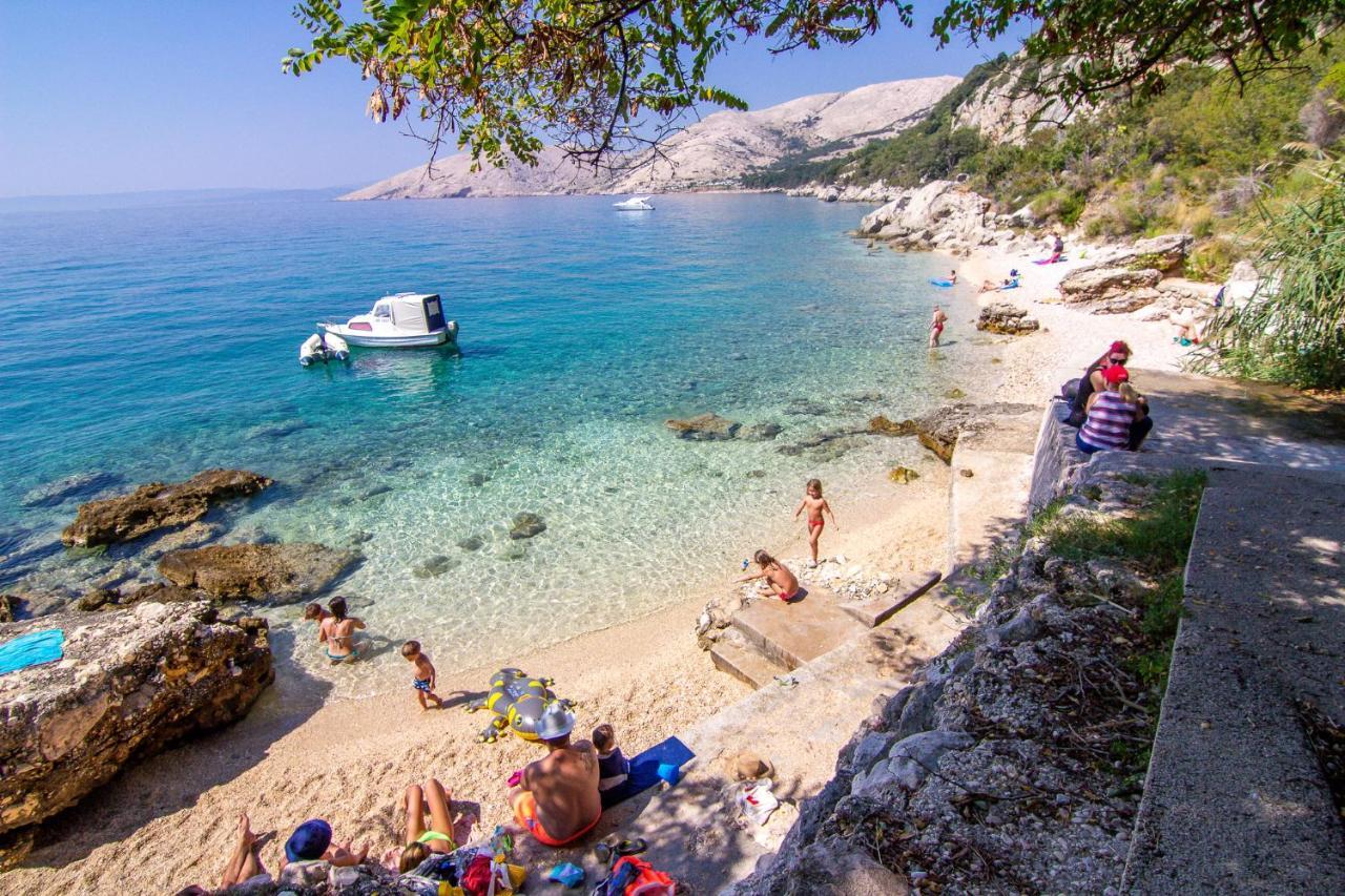 Holiday House Nova Stara Baška Exteriör bild
