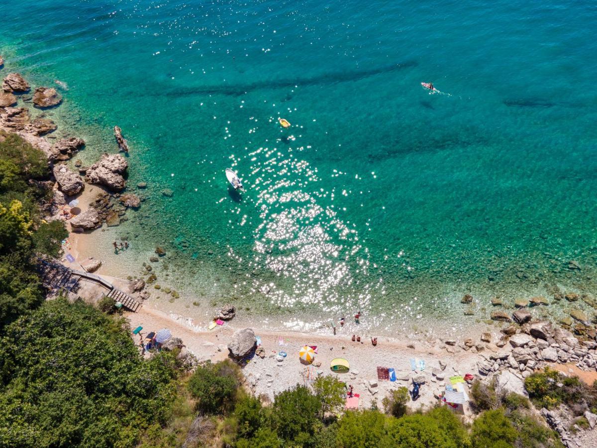 Holiday House Nova Stara Baška Exteriör bild